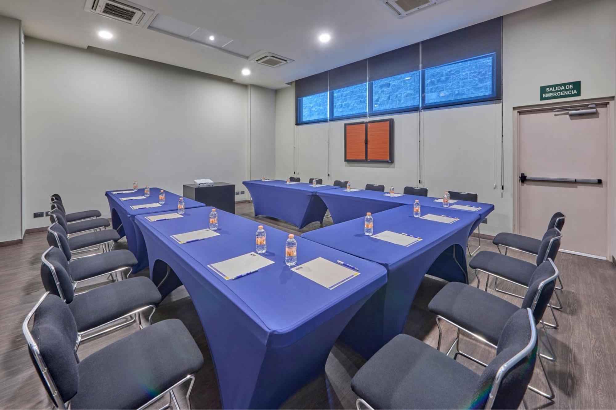 City Express By Marriott Ciudad De Mexico La Villa Exterior photo