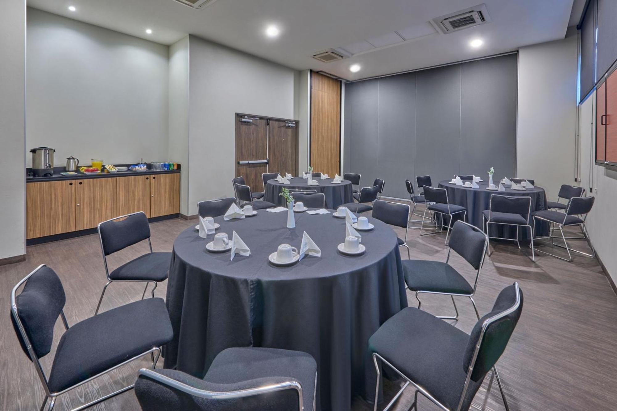 City Express By Marriott Ciudad De Mexico La Villa Exterior photo