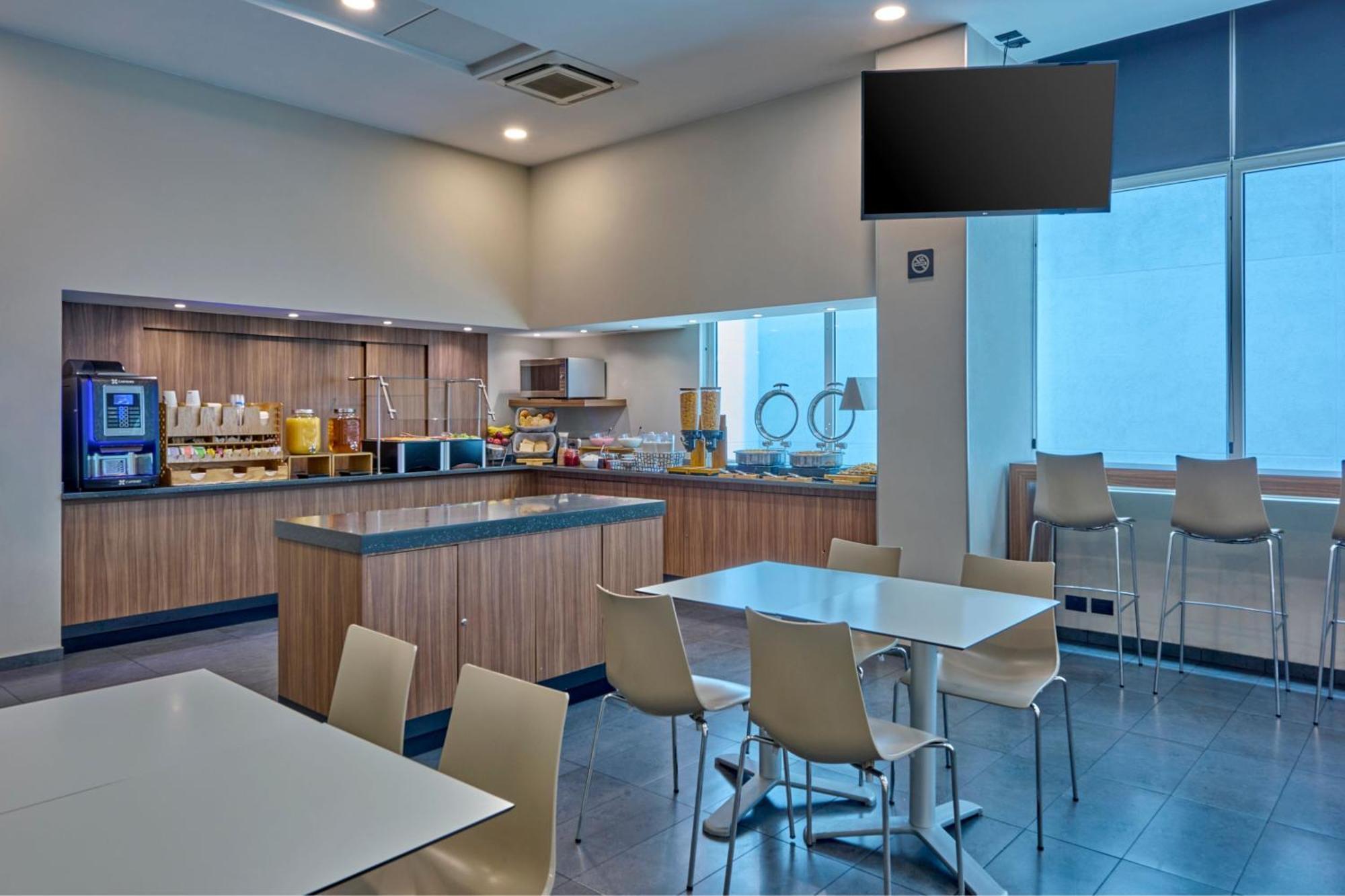 City Express By Marriott Ciudad De Mexico La Villa Exterior photo