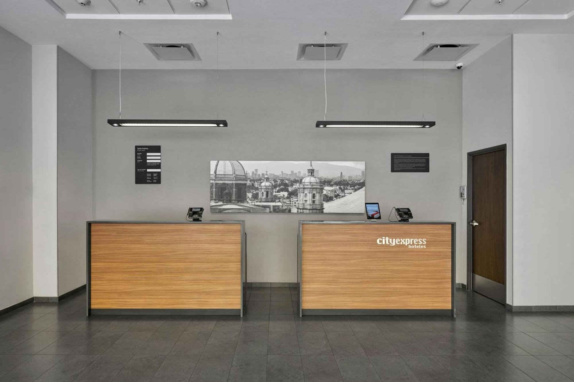 City Express By Marriott Ciudad De Mexico La Villa Exterior photo